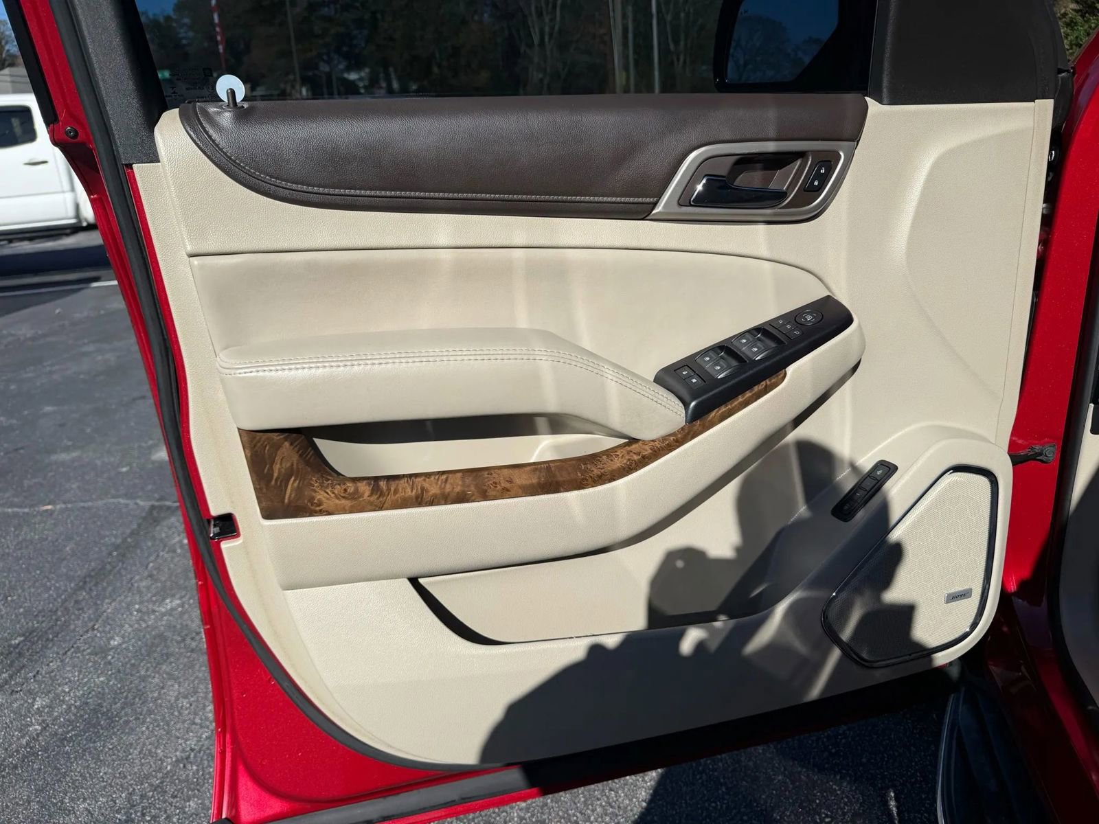 Used 2015 GMC Yukon Denali w/ Open Road Package image 12