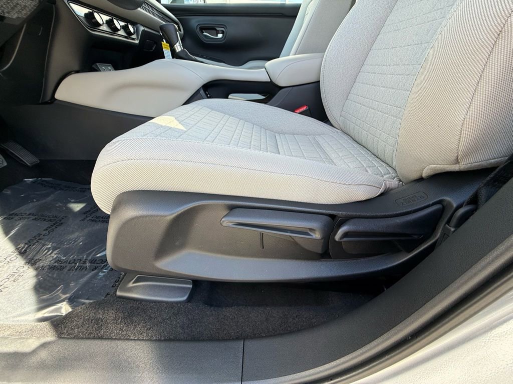 New 2026 Honda HR-V LX image 14