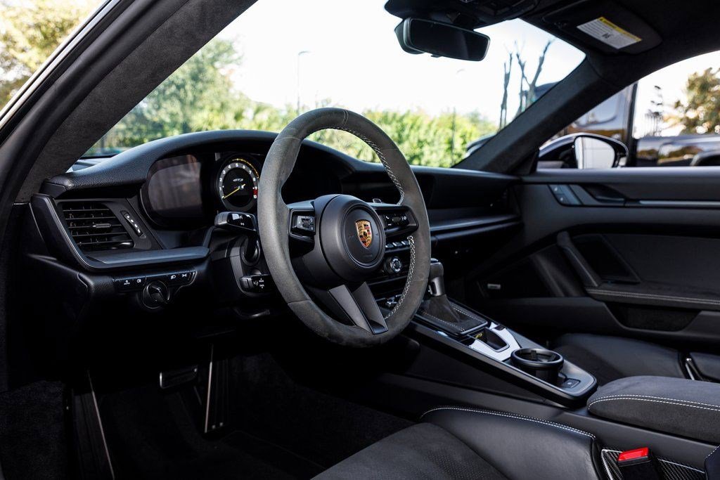 Used 2022 Porsche 911 GT3 image 30