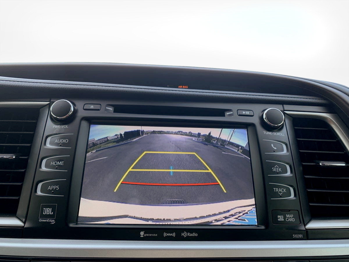 Used 2019 Toyota Highlander Limited AWD/4WD image 32