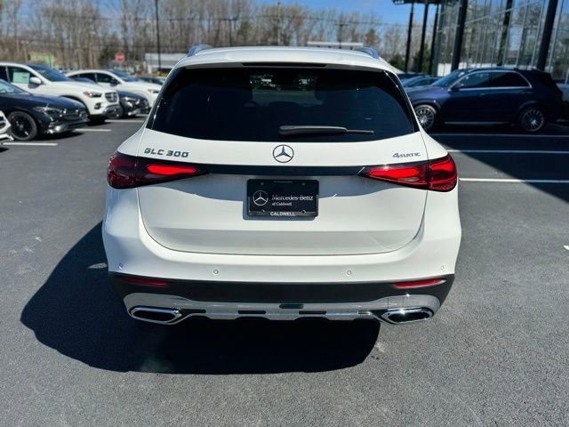 Used 2026 Mercedes-Benz GLC 300 4MATIC image 4