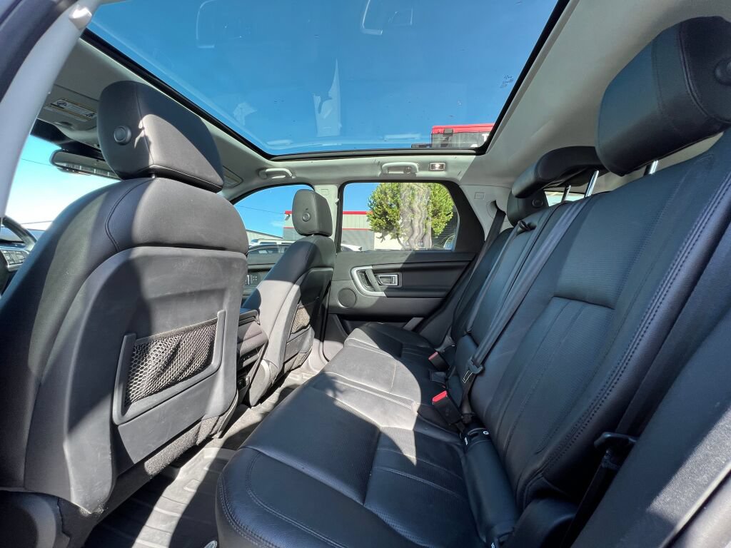 Used 2016 Land Rover Discovery Sport HSE AWD/4WD image 11