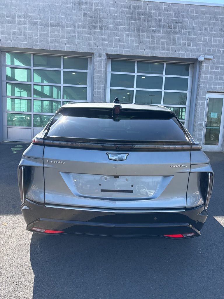 Used 2024 Cadillac Lyriq Luxury w/ LPO, Floor Liner Package image 5