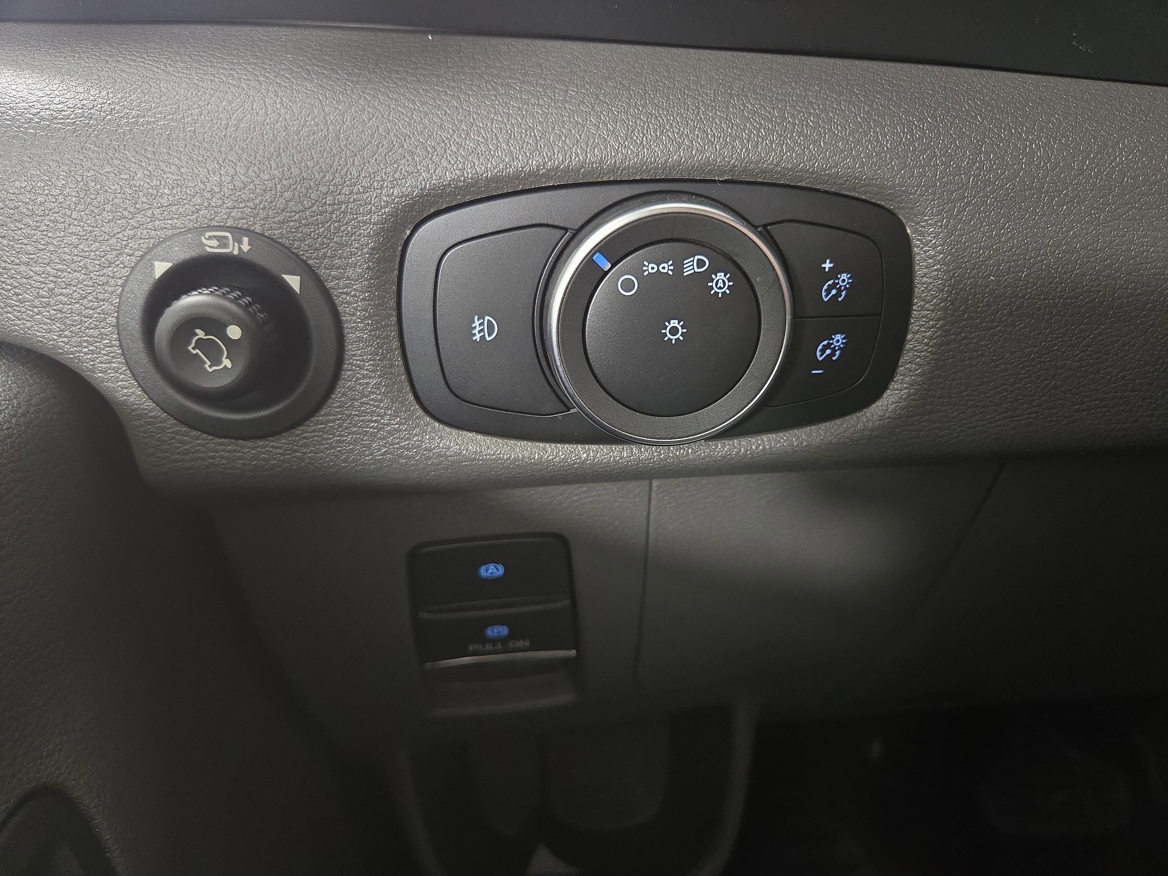 Used 2024 Ford Transit 350 XLT image 26