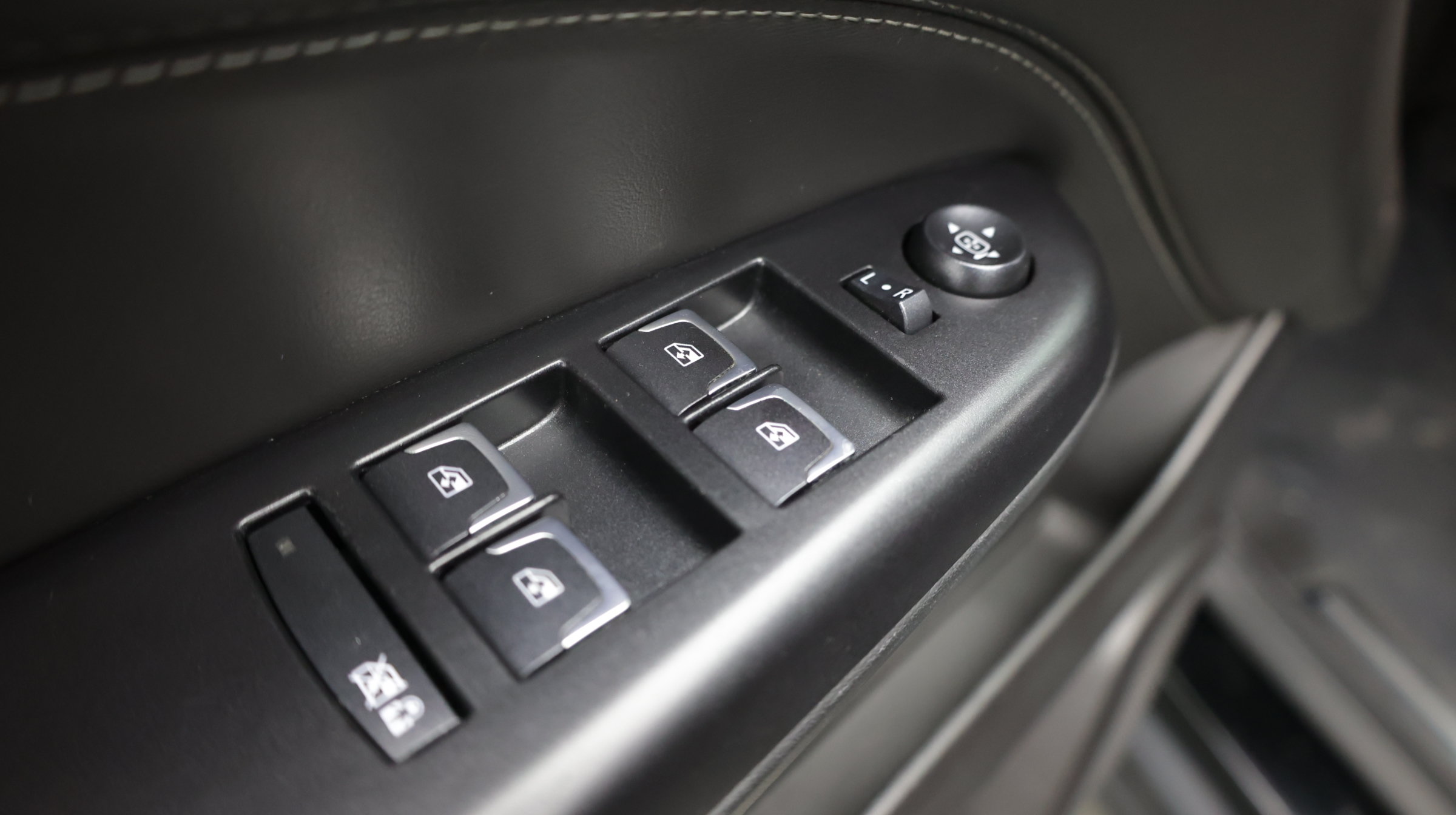 Used 2016 Cadillac SRX FWD image 13