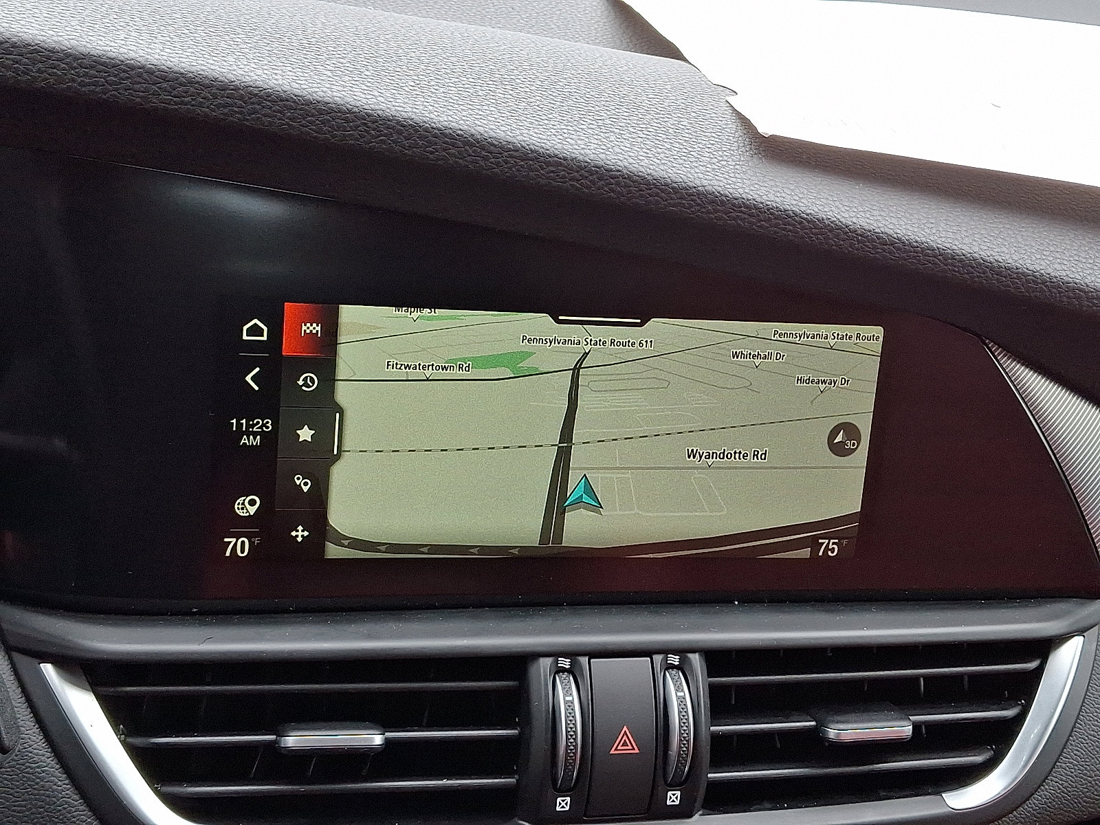 New 2026 Alfa Romeo Giulia AWD image 14