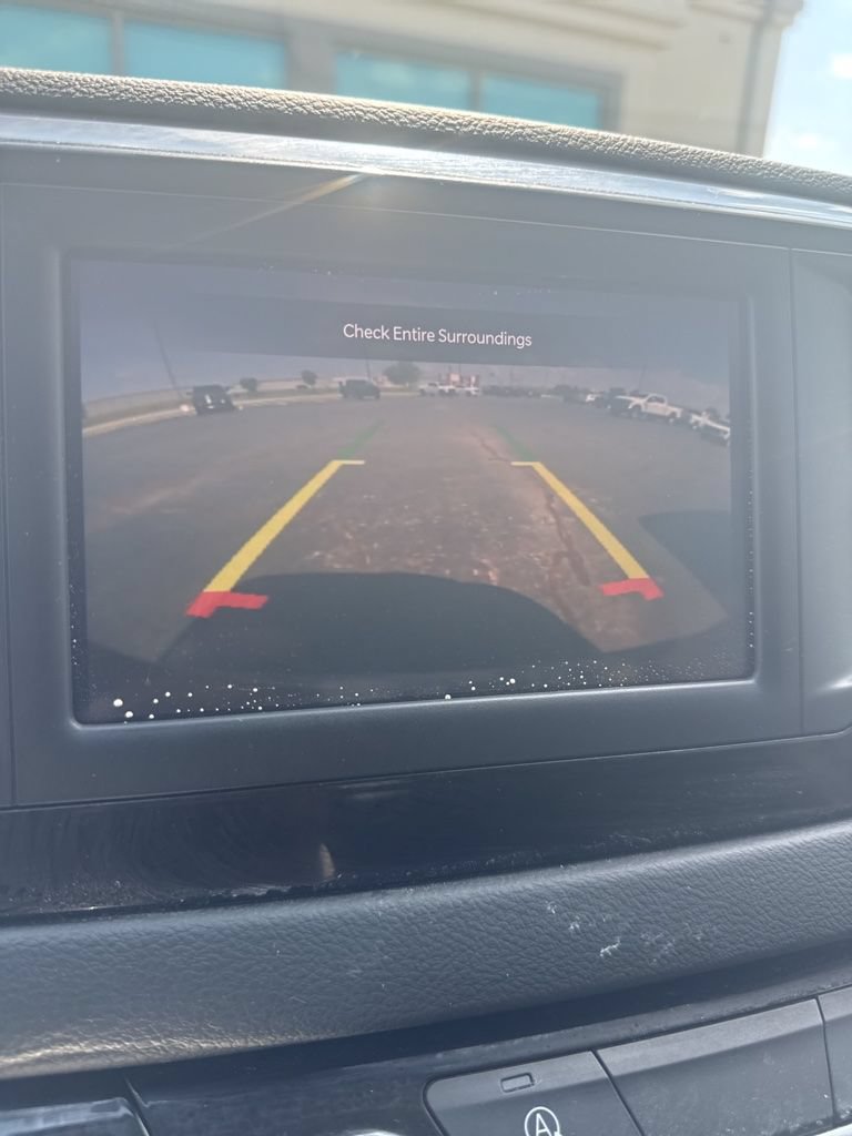 Used 2023 Chrysler Voyager LX FWD image 20
