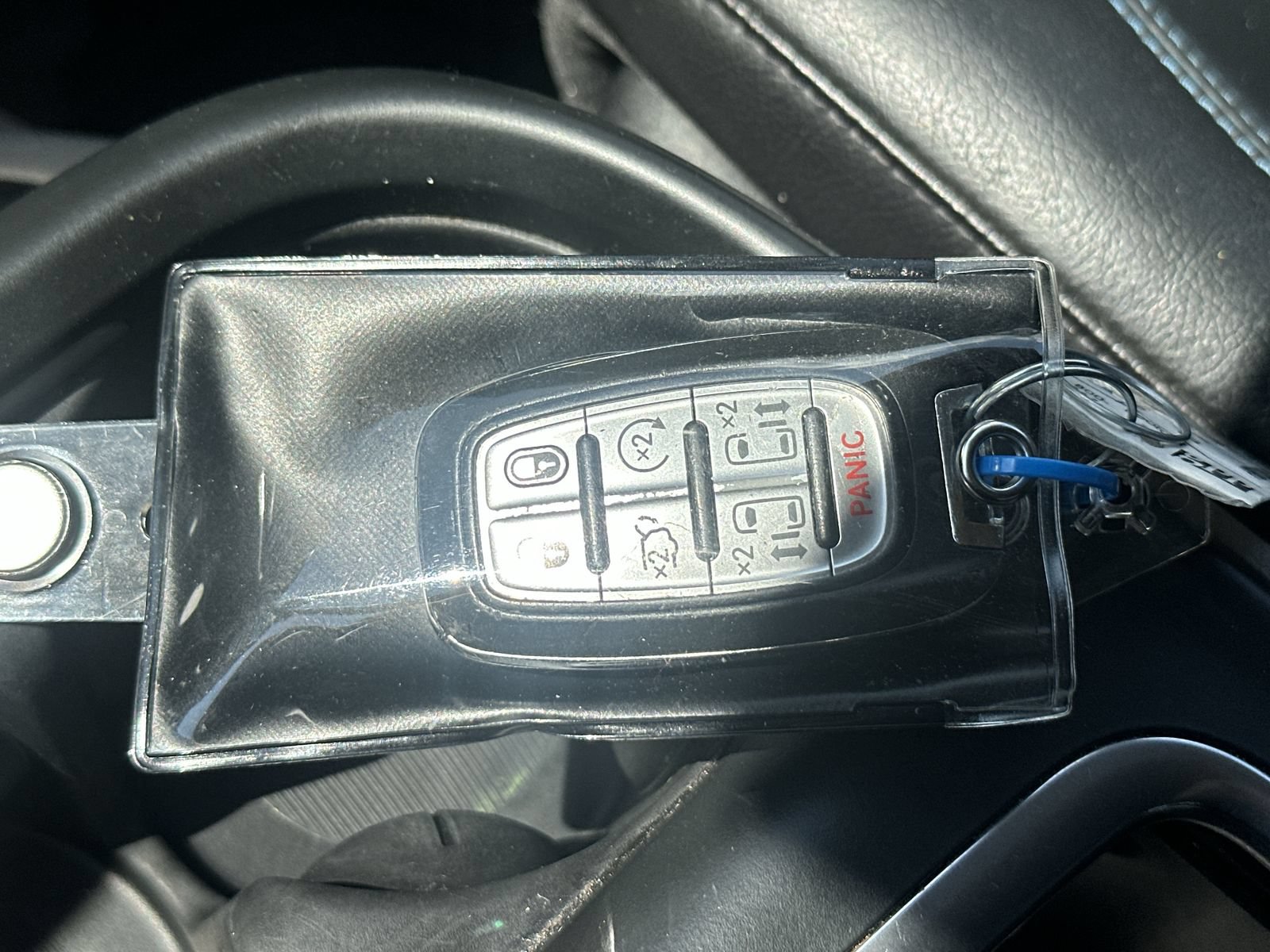 Used 2021 Chrysler Pacifica Touring-L FWD image 35