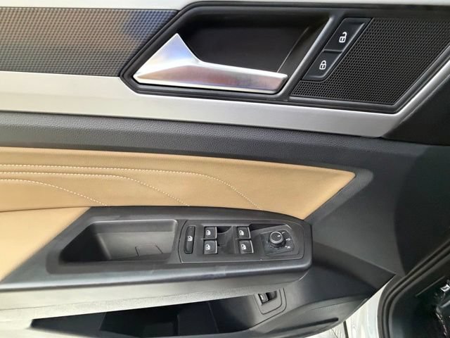 Used 2023 Volkswagen Atlas Cross Sport SE AWD/4WD image 27
