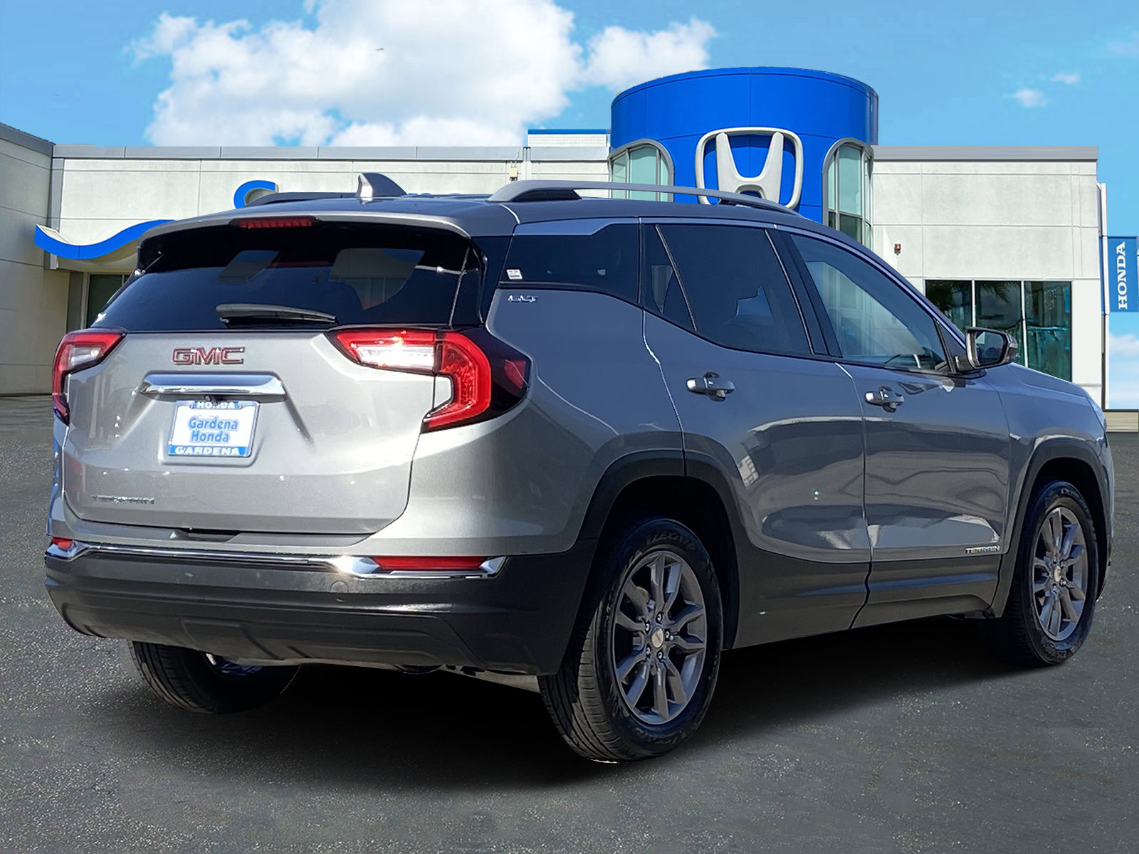 Used 2023 GMC Terrain SLT image 6