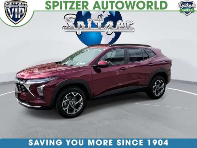Used 2025 Chevrolet Trax LT FWD image 8