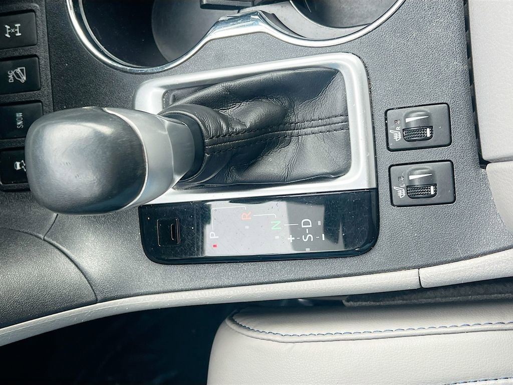 Used 2019 Toyota Highlander XLE AWD/4WD image 19