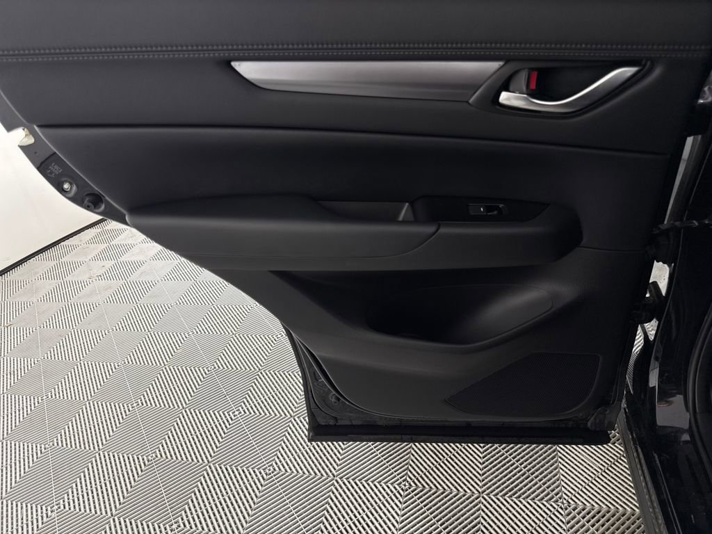 Used 2019 MAZDA CX-5 Touring image 12