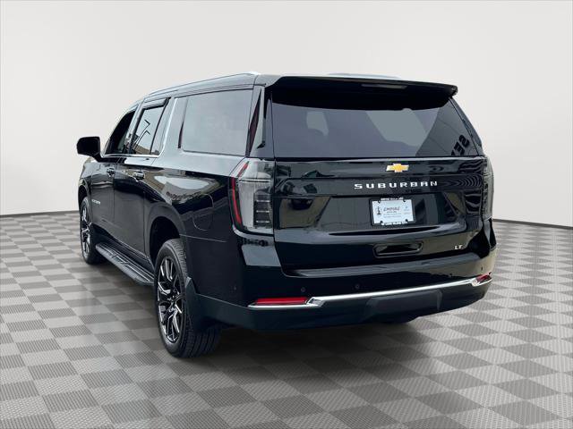 Used 2026 Chevrolet Suburban LT w/ Comfort Package AWD/4WD image 5