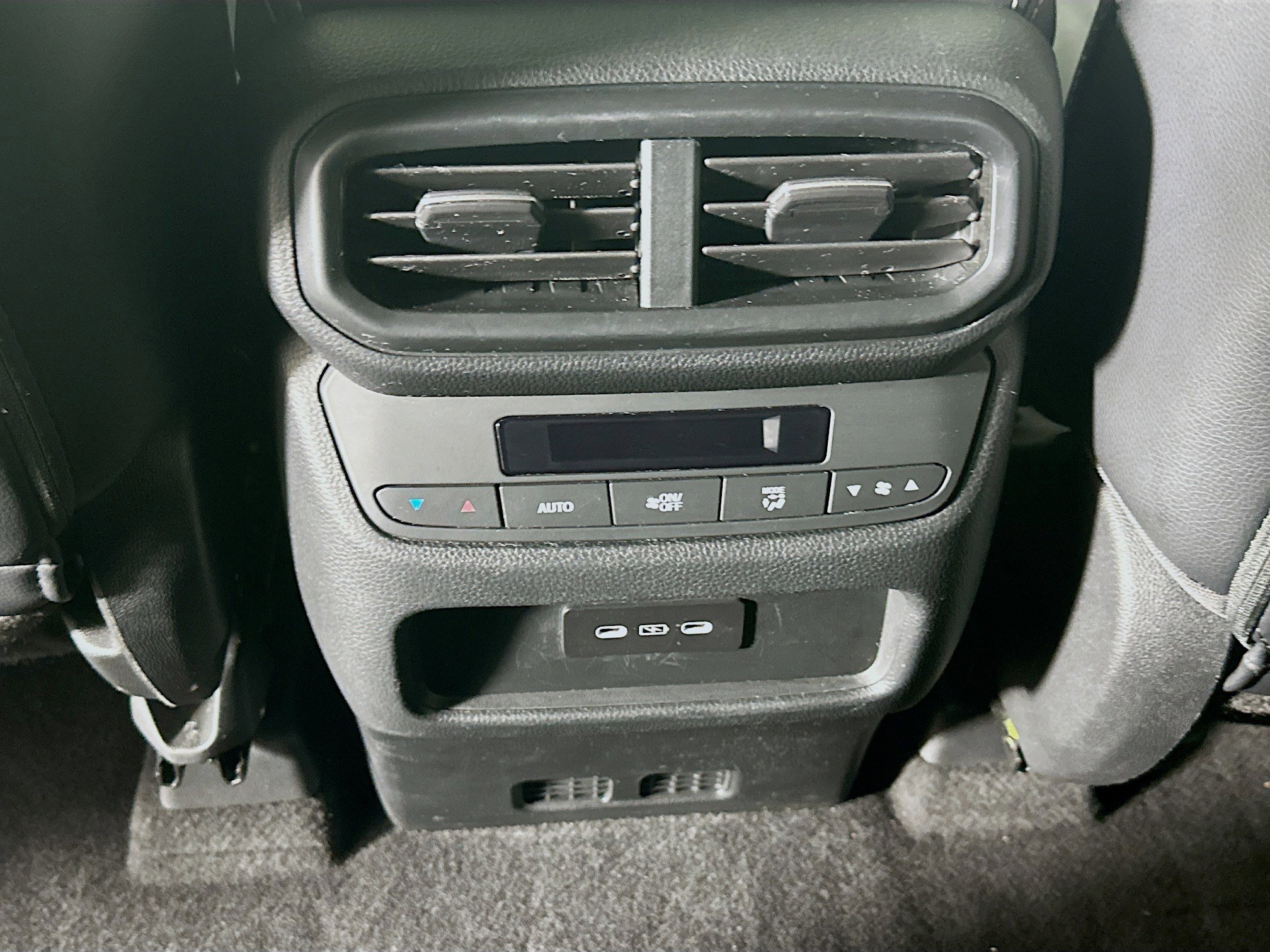 Used 2024 Honda Pilot EX-L image 37