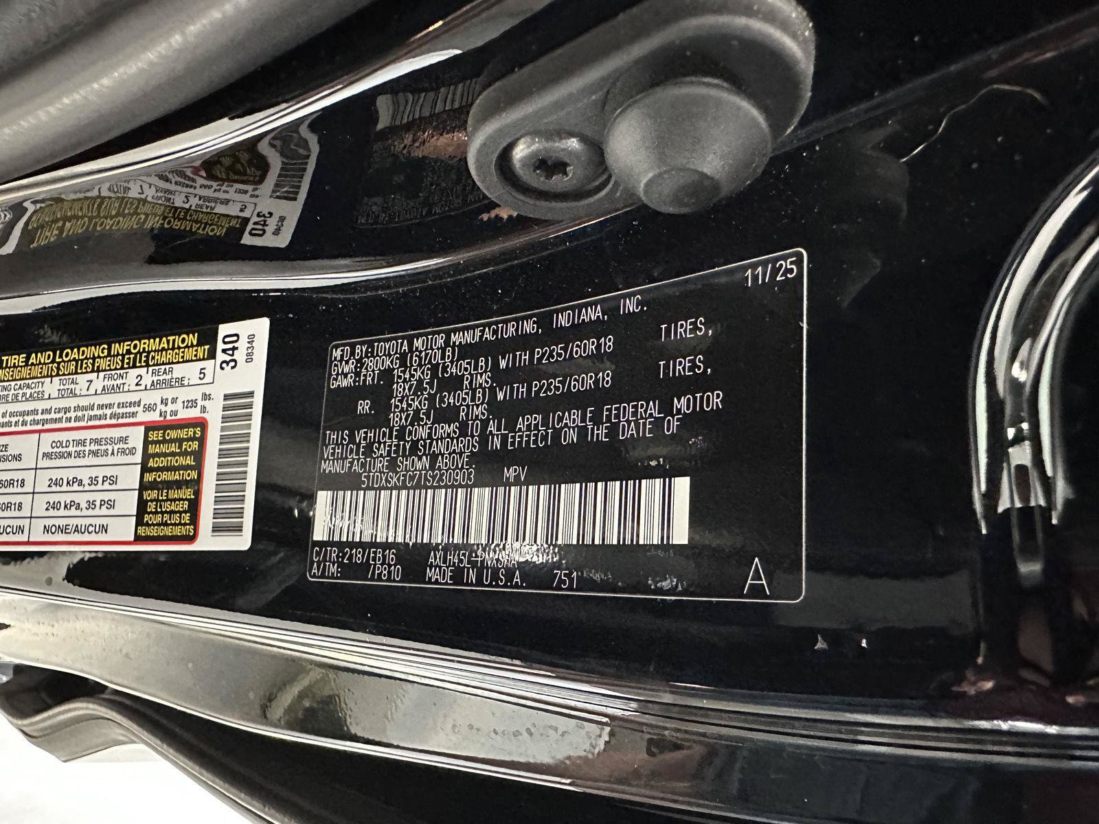 Used 2026 Toyota Sienna XSE AWD/4WD image 16