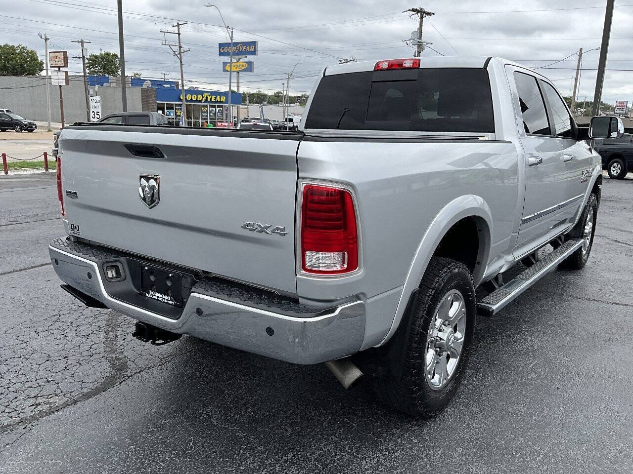 Used 2015 RAM 2500 Laramie w/ Convenience Group AWD/4WD image 5