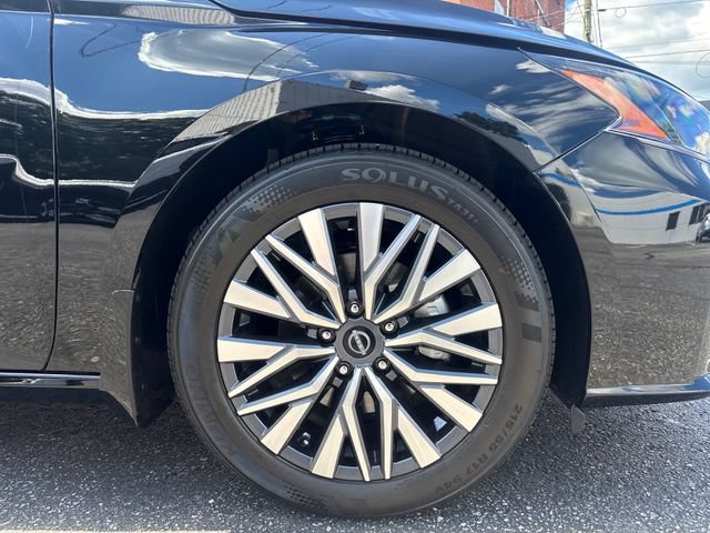 Used 2026 Nissan Altima 2.5 SV FWD image 9