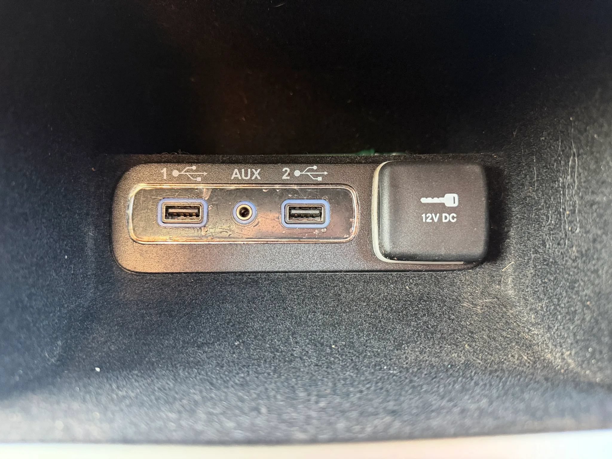 Used 2018 Jeep Grand Cherokee Laredo AWD/4WD image 39