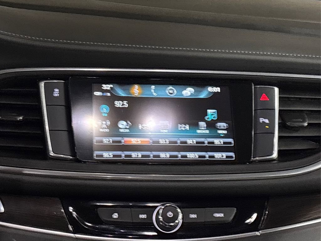 Used 2019 Buick Enclave Essence w/ LPO, Cargo Package image 20