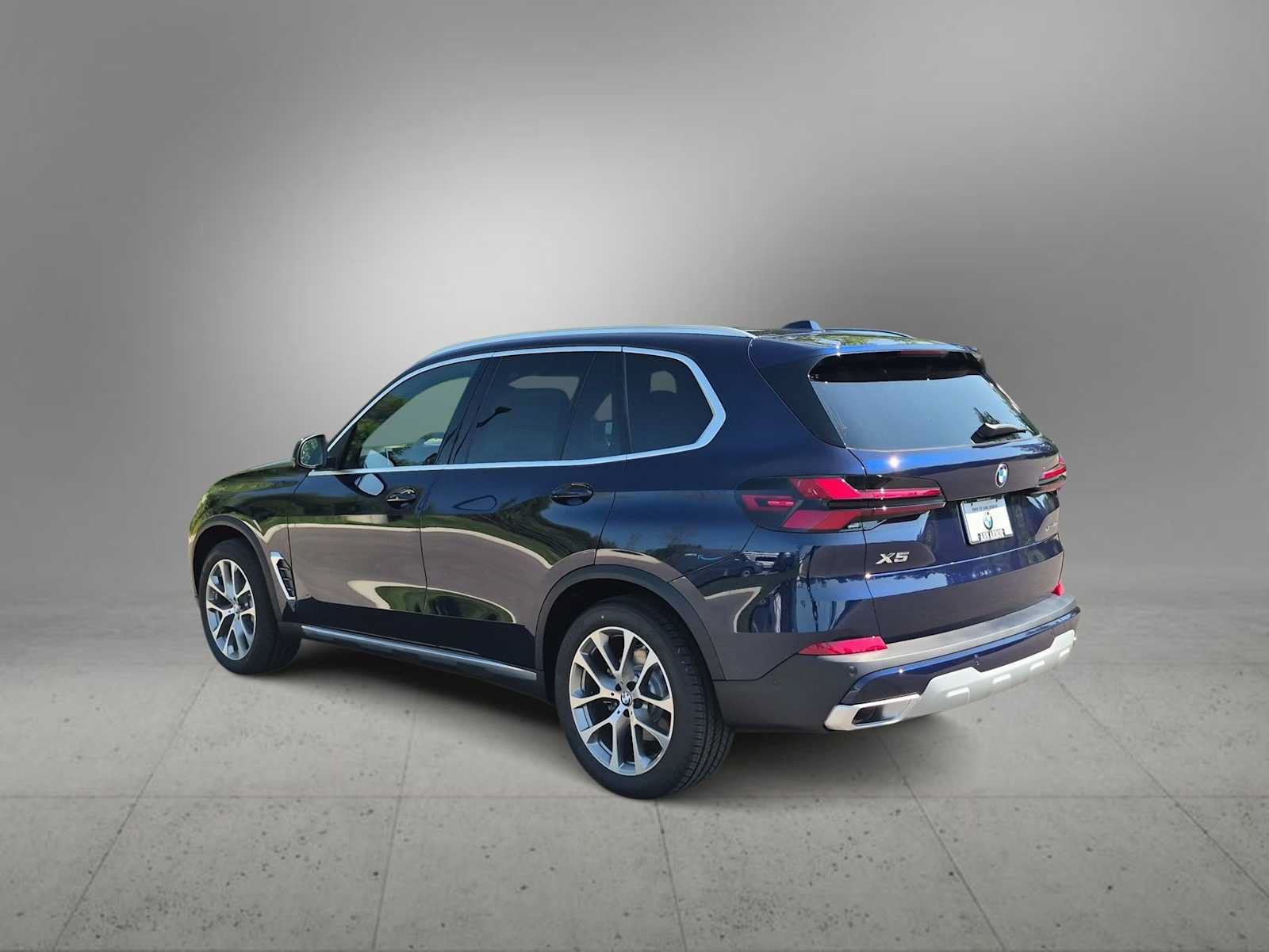 New 2026 BMW X5 xDrive40i AWD/4WD image 6