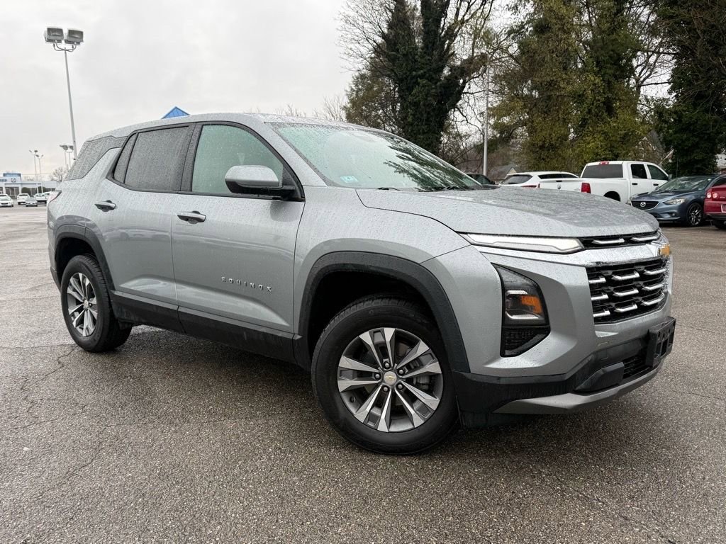 Used 2025 Chevrolet Equinox LT
