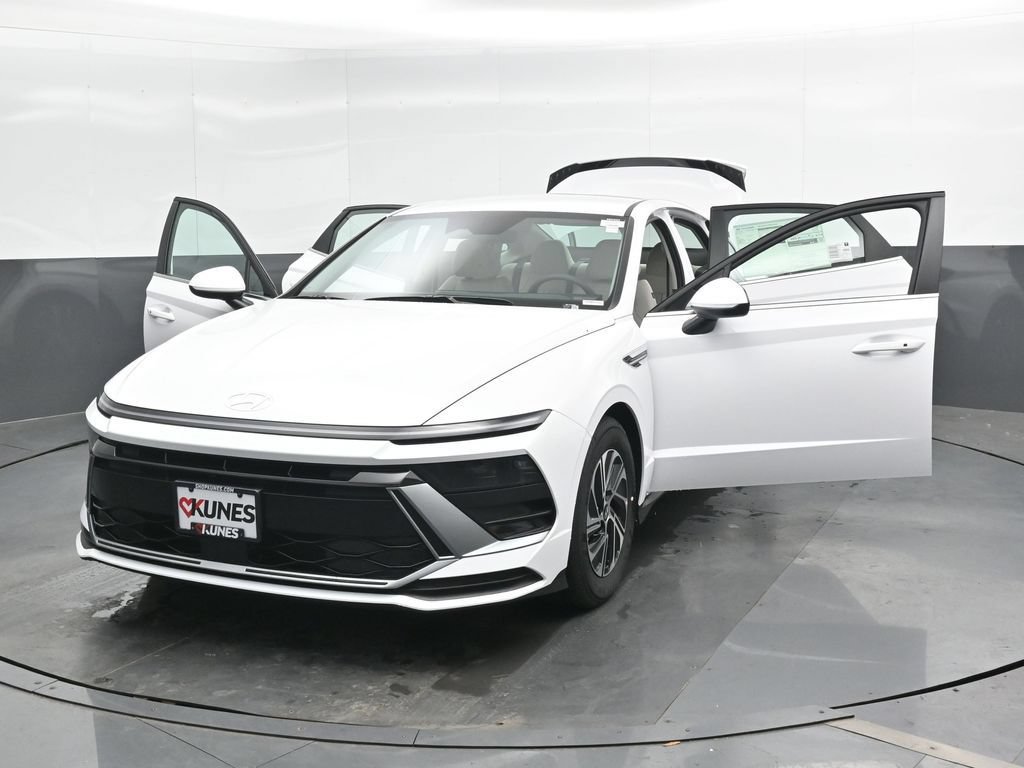 New 2026 Hyundai Sonata Blue FWD image 47
