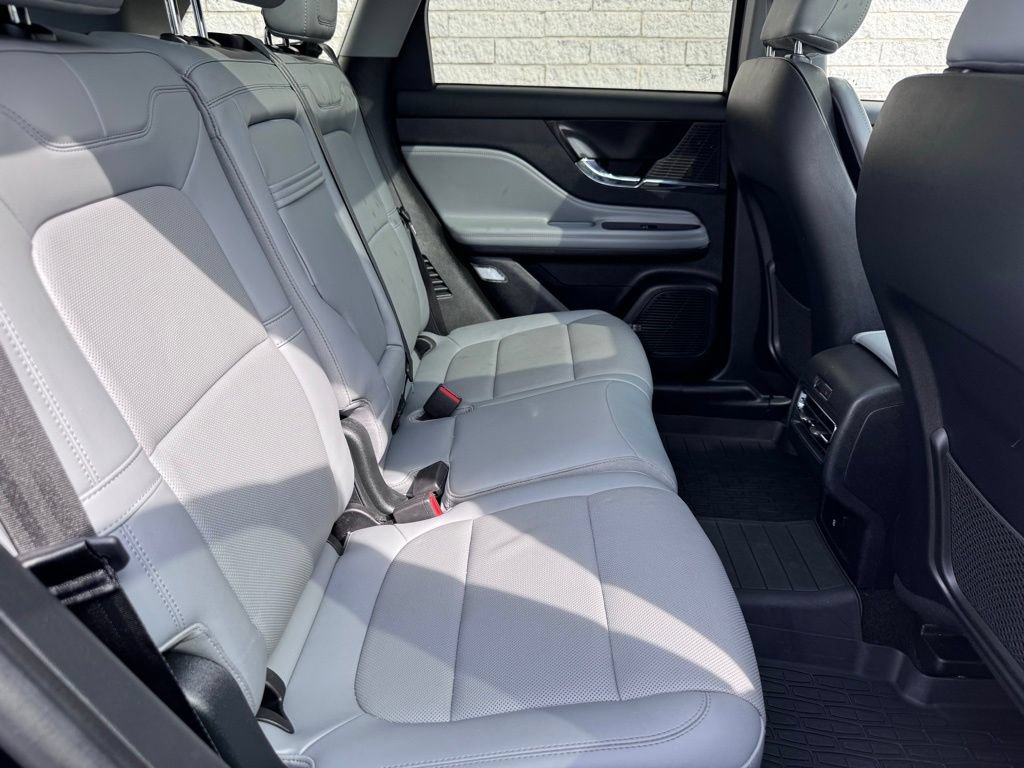 Used 2022 Lincoln Corsair AWD w/ Premium Package image 20