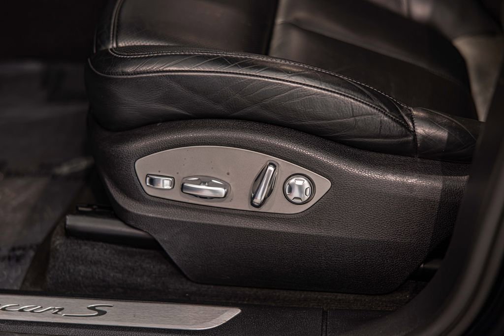 Used 2021 Porsche Macan S AWD/4WD image 20