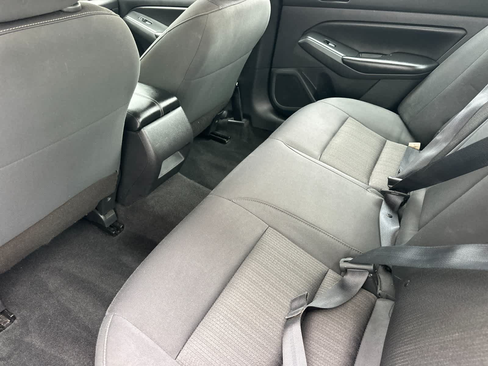 Used 2024 Nissan Altima 2.5 S FWD image 5
