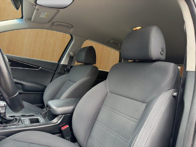 Used 2019 Kia Sorento AWD V6 image 28