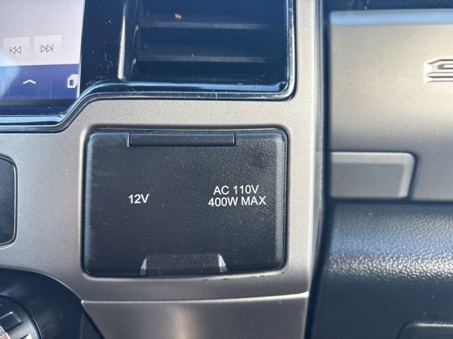 Used 2022 Ford F250 Lariat w/ Black Appearance Package image 34