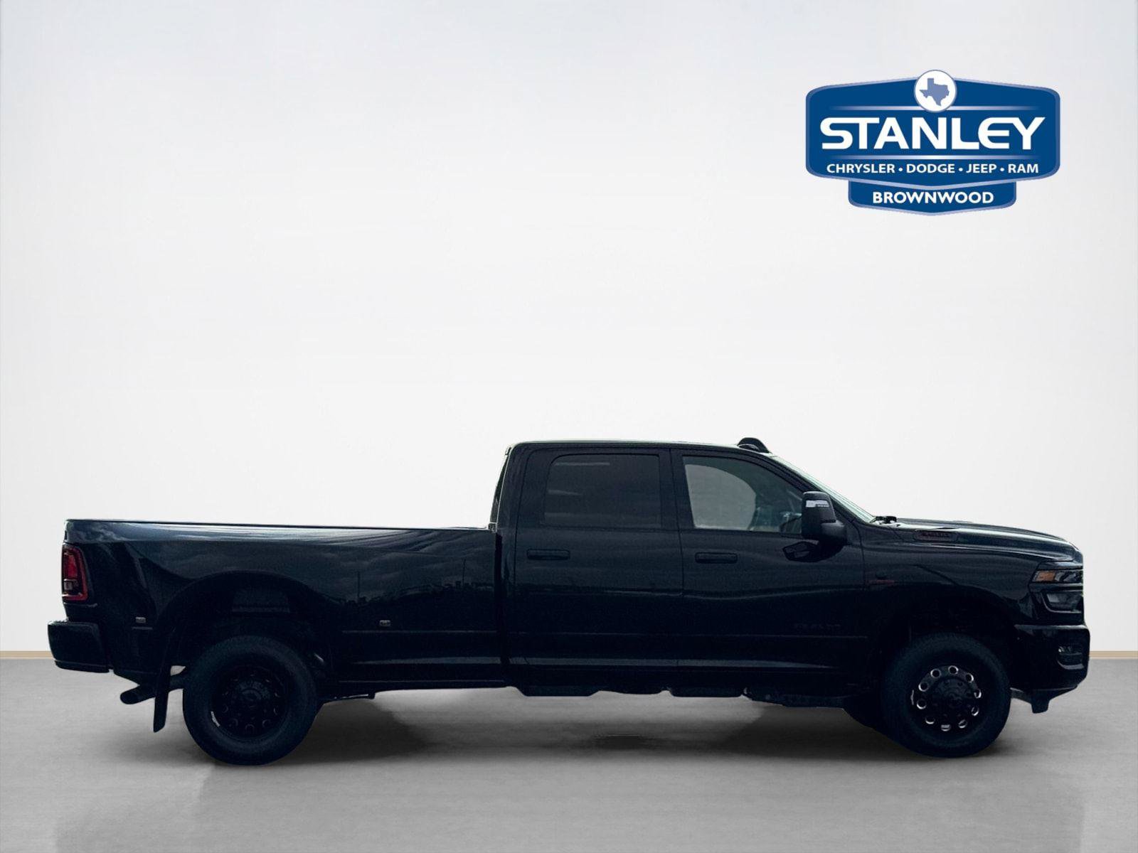New 2026 RAM 3500 Lone Star AWD/4WD image 9