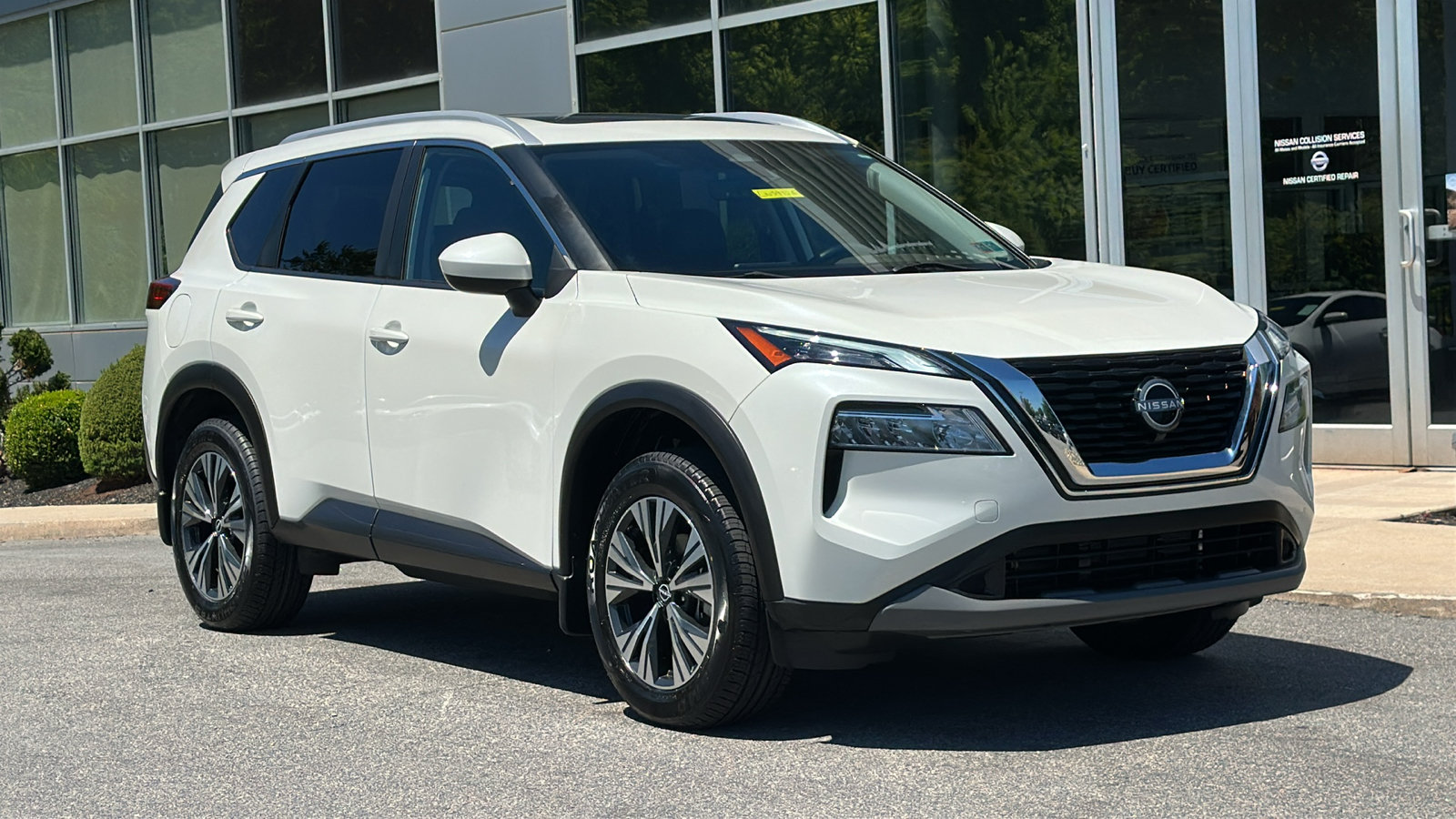 Certified 2023 Nissan Rogue SV w/ SV Premium B Package AWD/4WD image 2