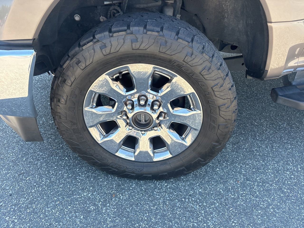 Used 2019 Ford F250 Lariat w/ Lariat Ultimate Package AWD/4WD image 11