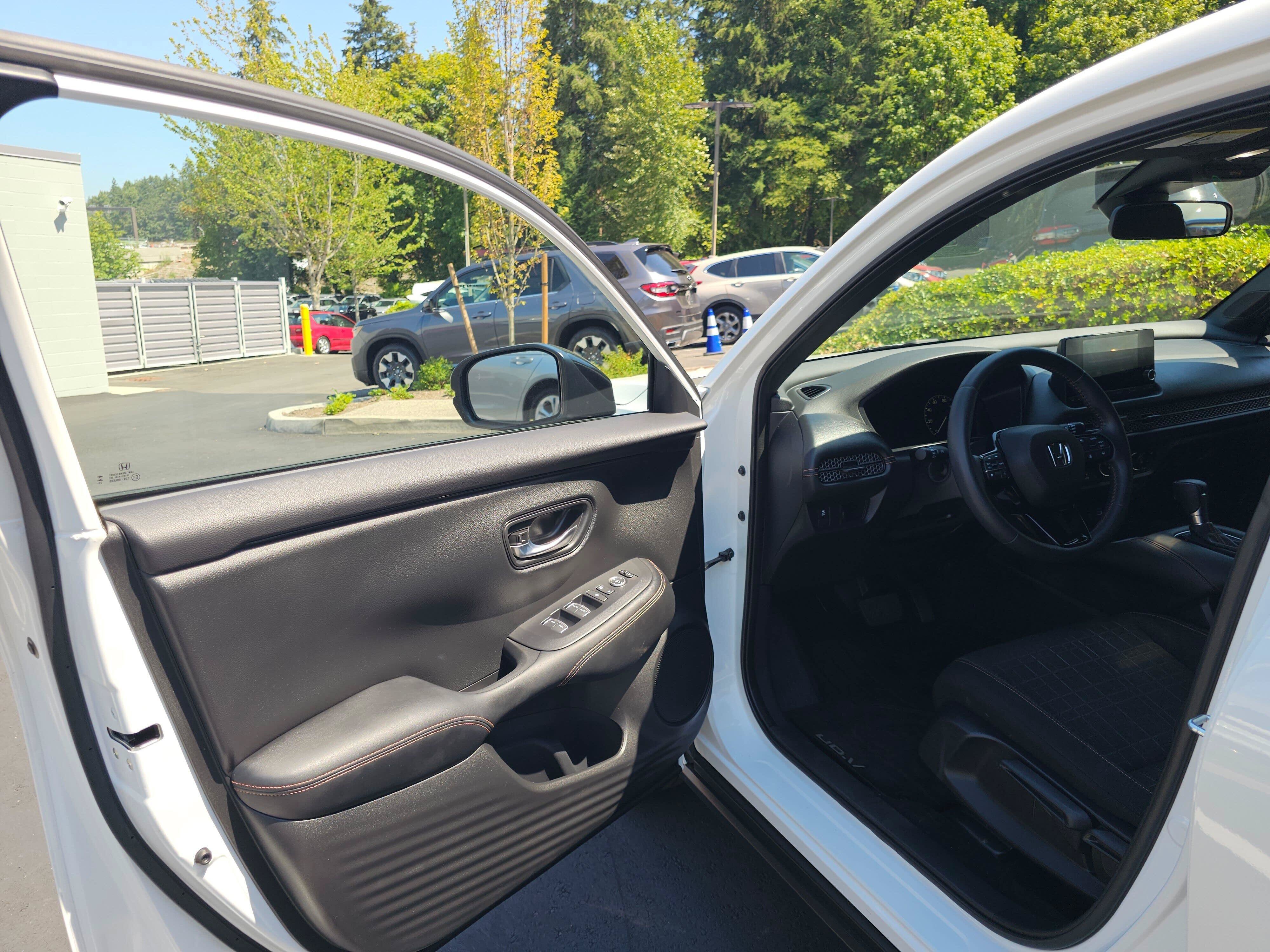 Used 2024 Honda HR-V Sport image 22