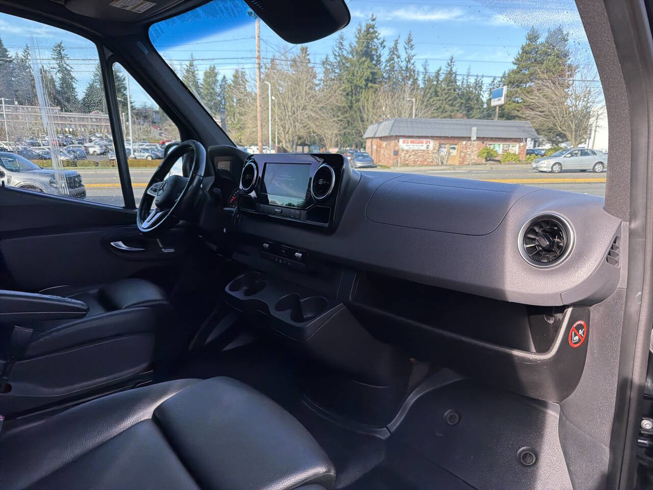 Used 2020 Mercedes-Benz Sprinter 2500 image 18