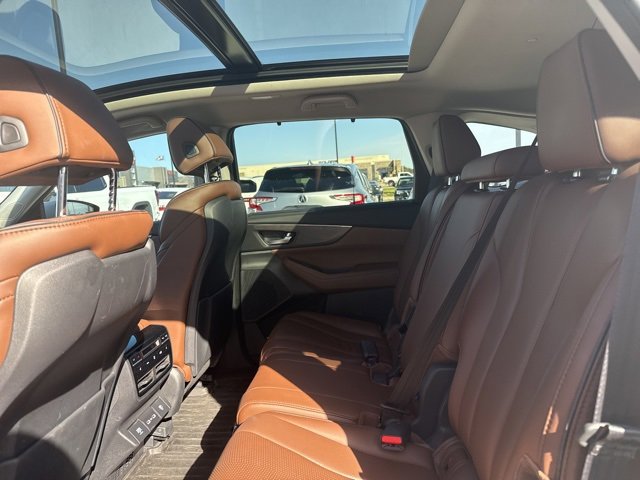 Used 2023 Acura MDX SH-AWD w/ Advance Package image 7