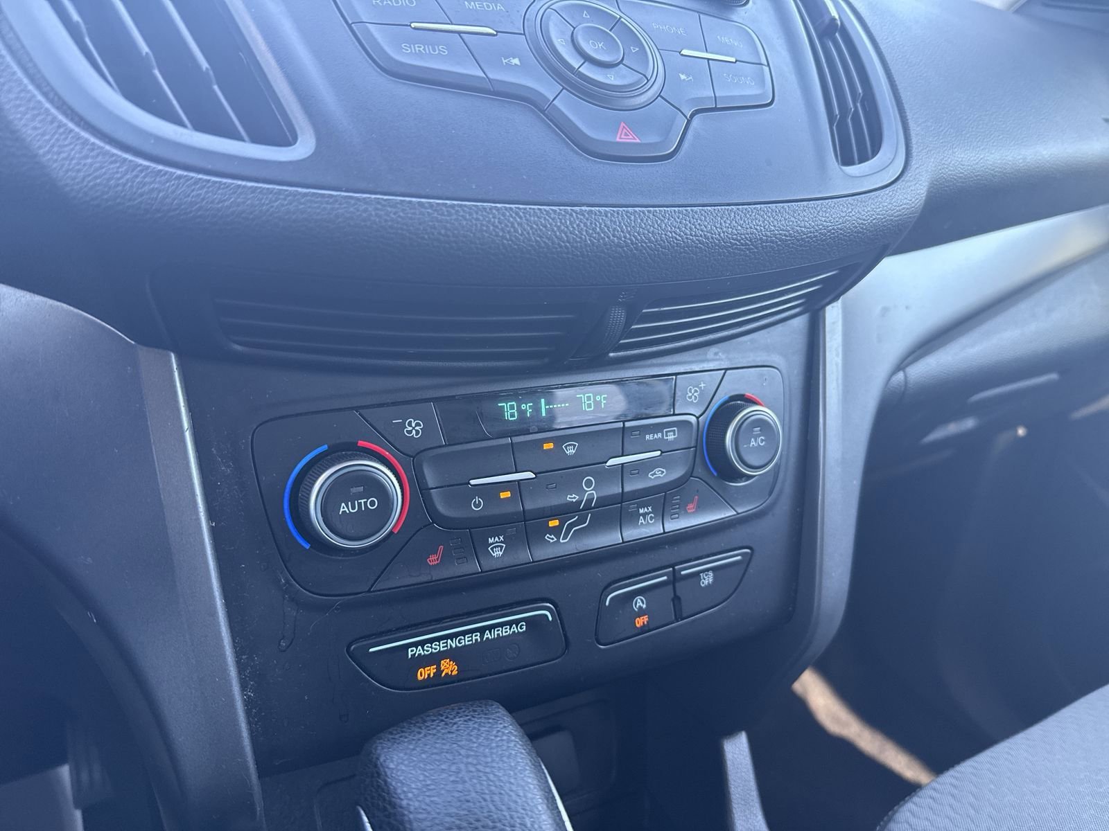 Used 2018 Ford Escape SE image 26