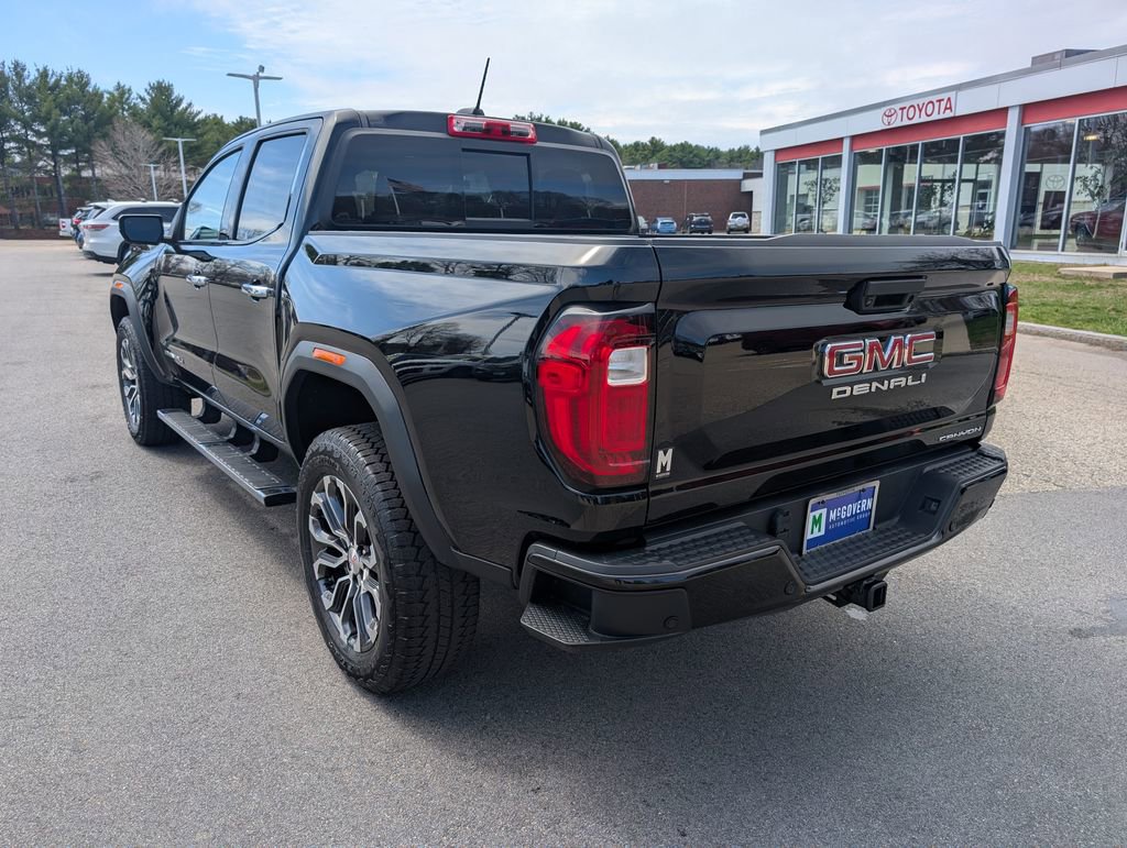 Used 2023 GMC Canyon Denali w/ Denali Black Edition image 3