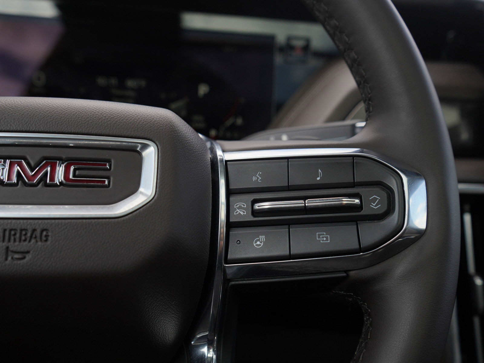 Used 2025 GMC Yukon XL Elevation w/ Technology Package AWD/4WD image 28