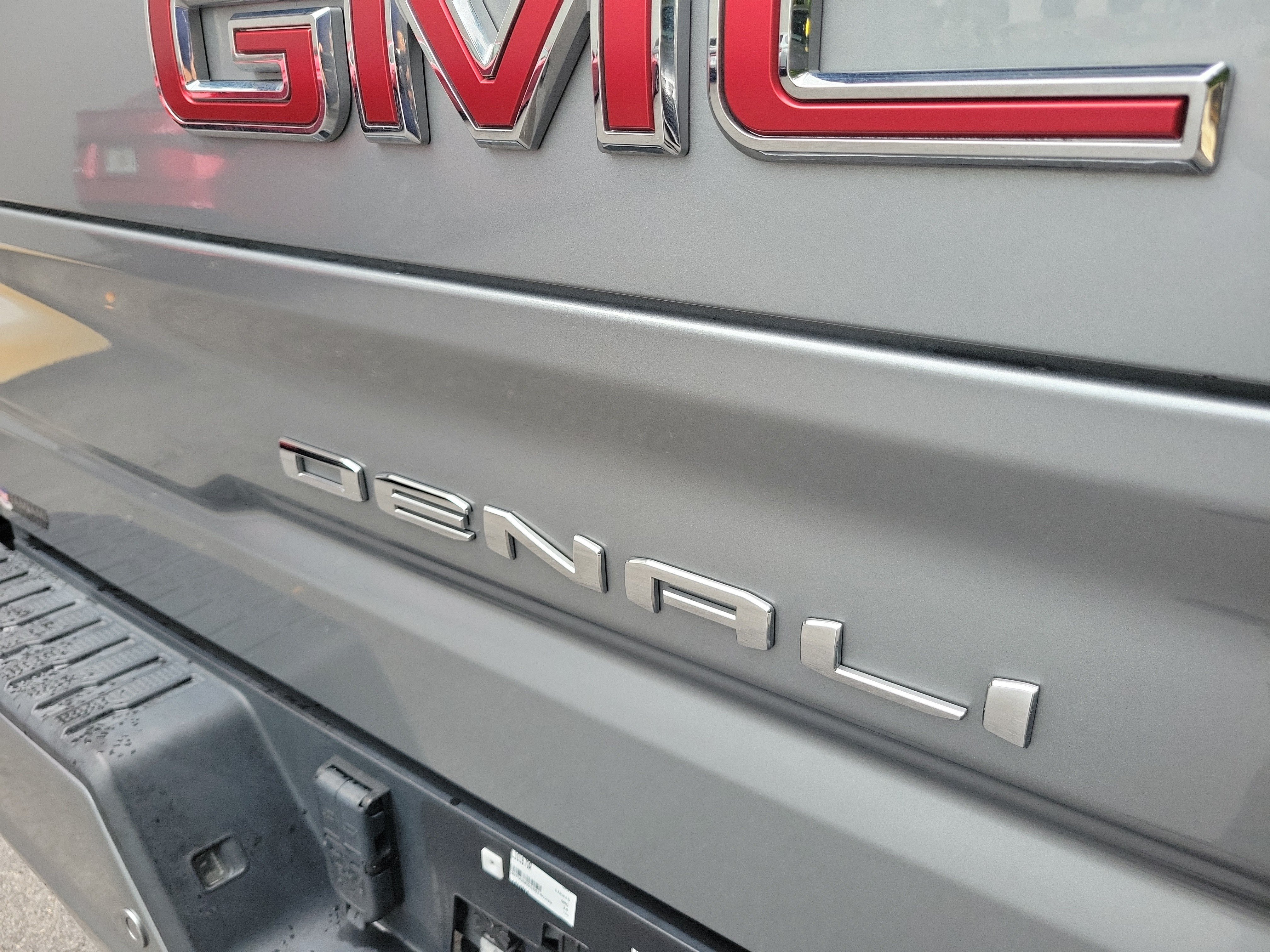 Used 2024 GMC Sierra 1500 Denali w/ Denali Reserve Package AWD/4WD image 9