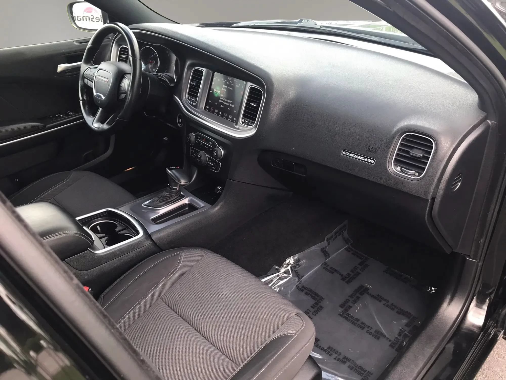 Used 2019 Dodge Charger SXT AWD/4WD image 41