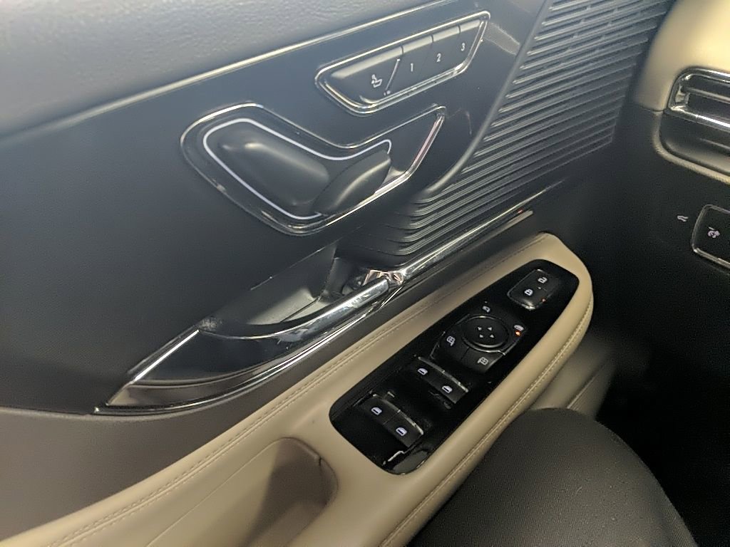 Certified 2022 Lincoln Corsair AWD w/ Equipment Group 101A image 25
