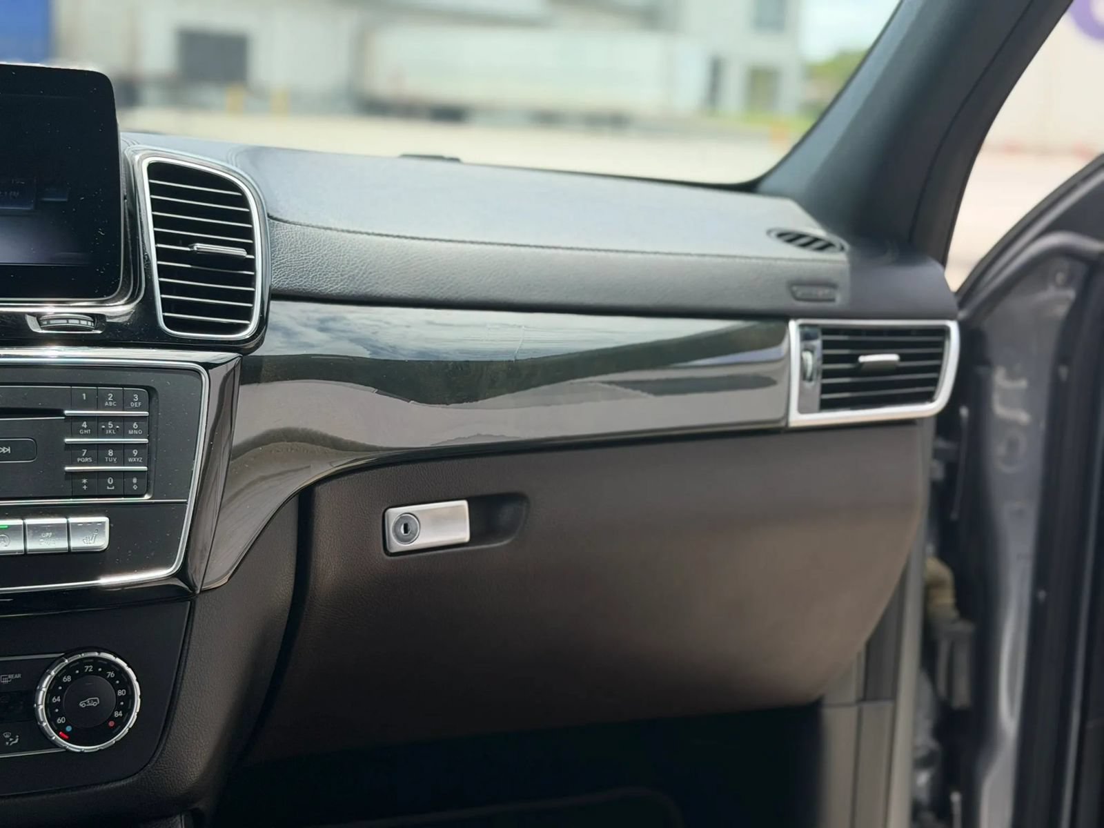 Used 2018 Mercedes-Benz GLS 450 4MATIC w/ Premium Package image 30