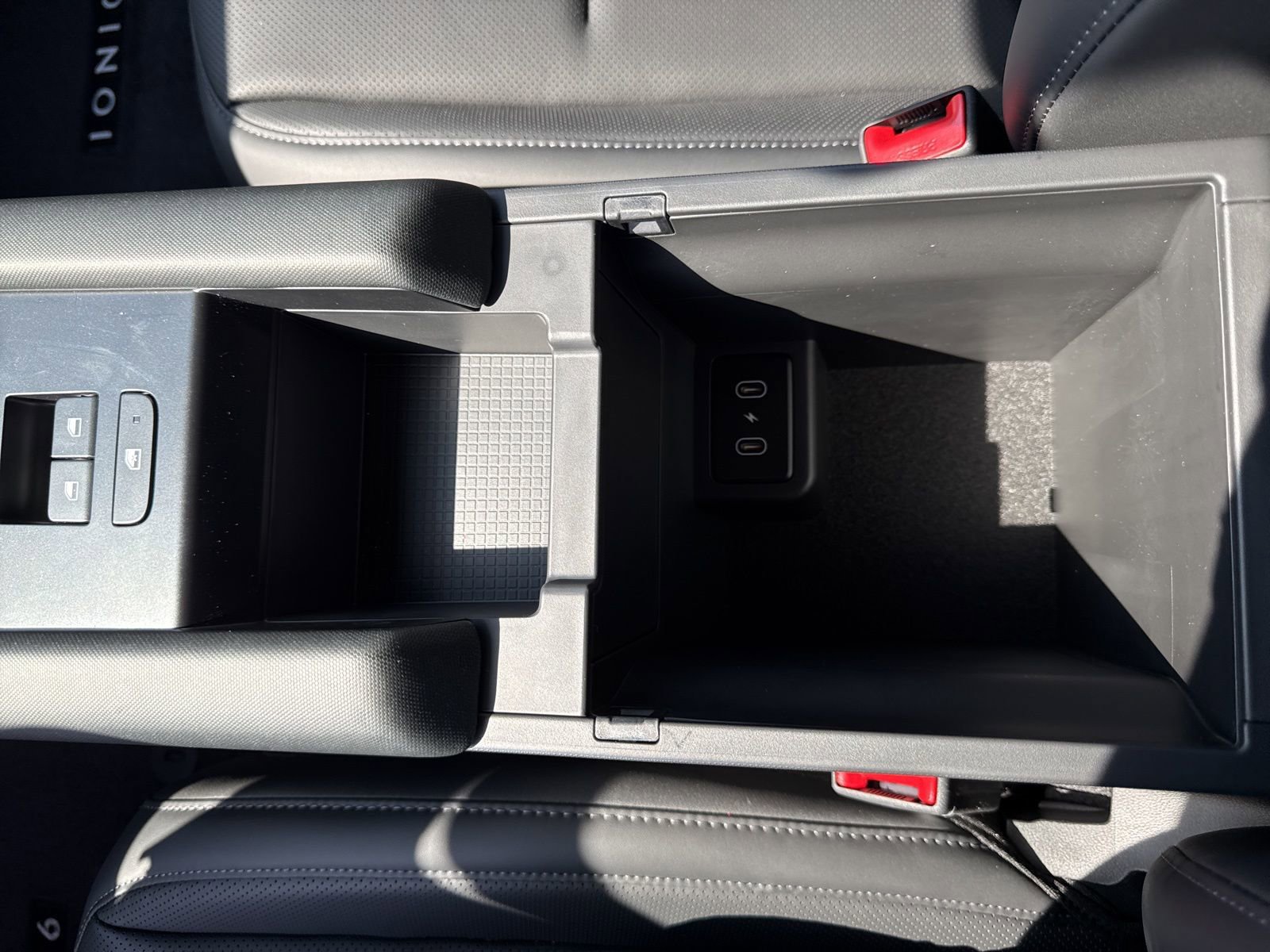 Used 2025 Hyundai Ioniq 6 SEL image 27
