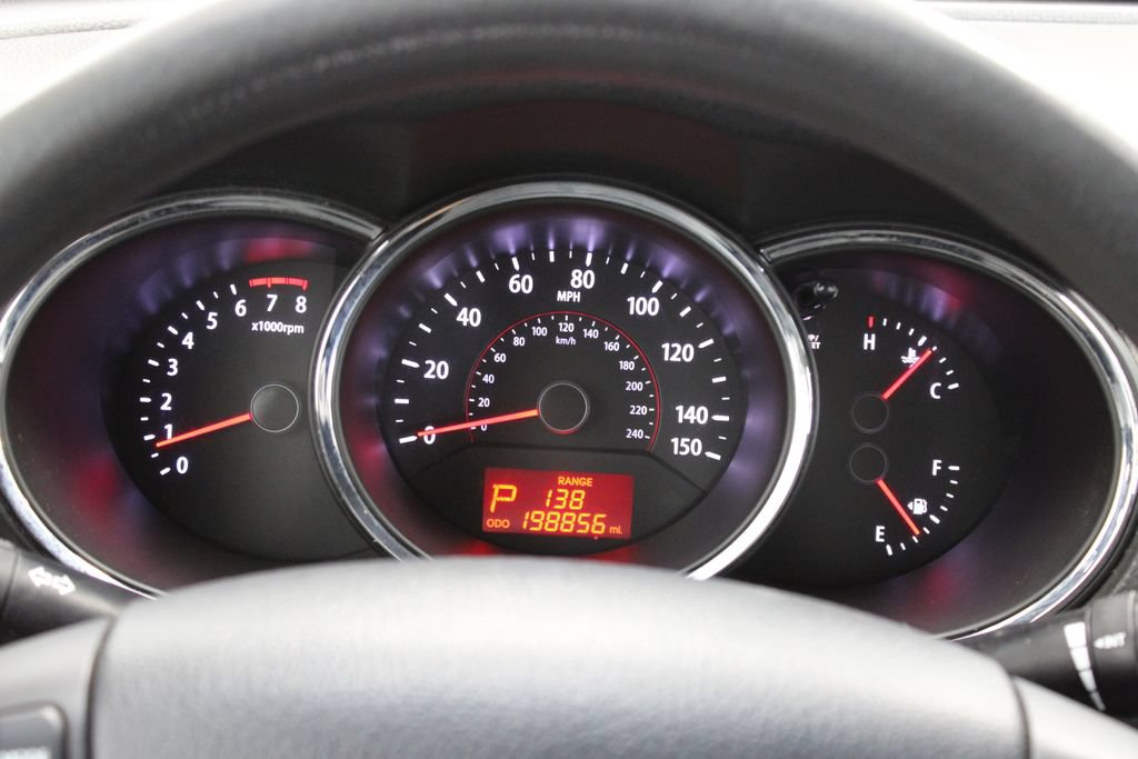 Used 2012 Kia Sorento FWD w/ Third Row Pkg image 22