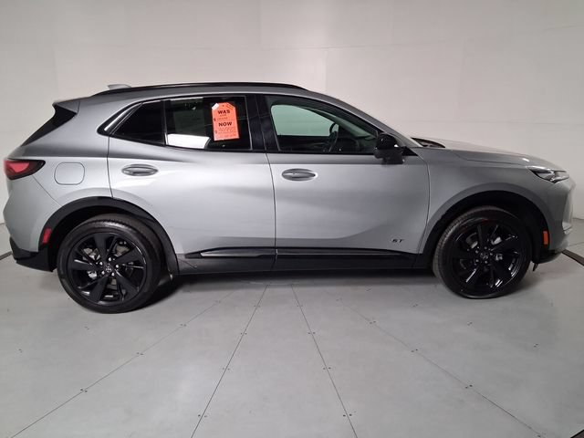 Certified 2025 Buick Envision Sport Touring AWD/4WD image 3