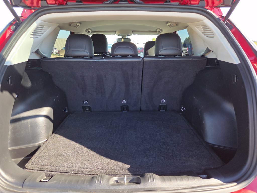 Used 2019 Jeep Compass Latitude w/ Popular Equipment Group AWD/4WD image 26