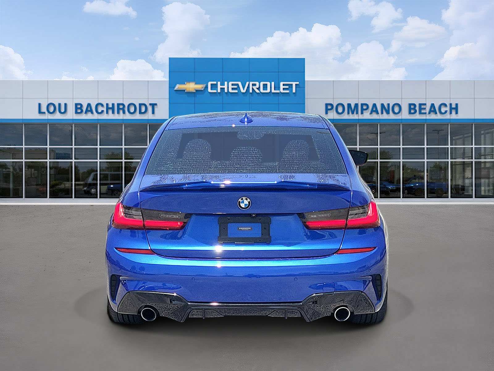 Used 2020 BMW 330i Sedan w/ M Sport Package RWD image 4